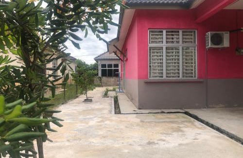 Guar Chempedak House | Pak Lang Homestay