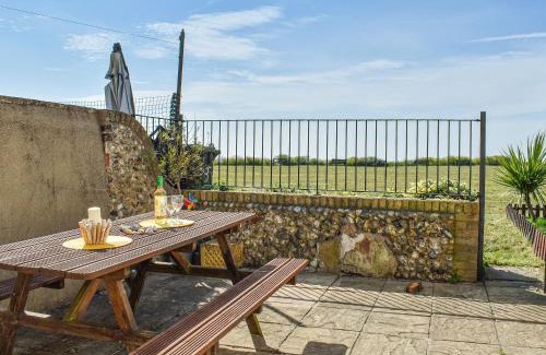 Lowestoft House | Pakefield Seaview Cottage