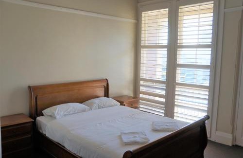 Mortlake Hotel | Palace Hotel Mortlake Sydney