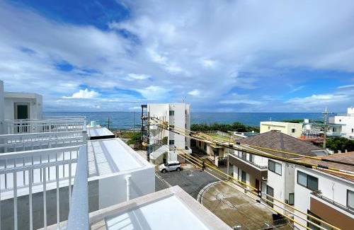 Chatan House | Palace Oceanside