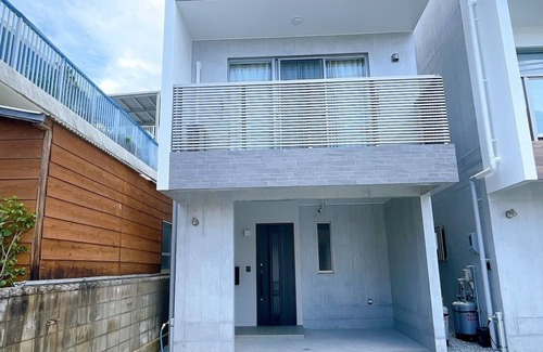 Chatan House | Palace Oceanside