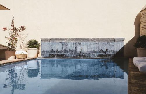 Lora Del Rio Hotel | Palacio de los Leones