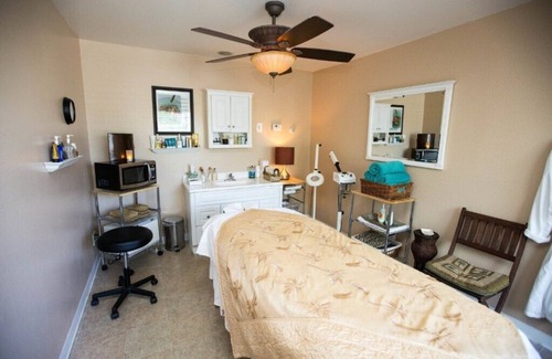 Canyon Corridor Villa | Palm Canyon Resort - Studio - Junior Villa