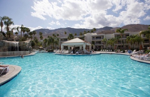 Canyon Corridor Villa | Palm Canyon Resort - Studio - Junior Villa