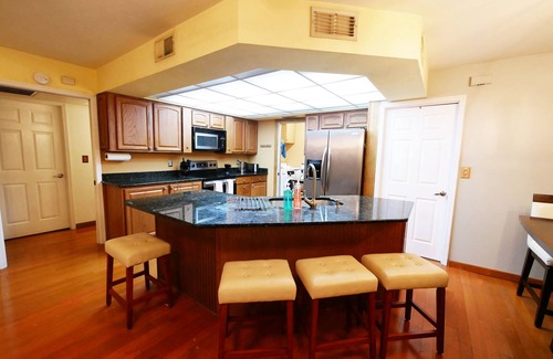 Weeki Wachee Gardens House | PALM CREEK GETAWAY spring meets gulf+pool & spa