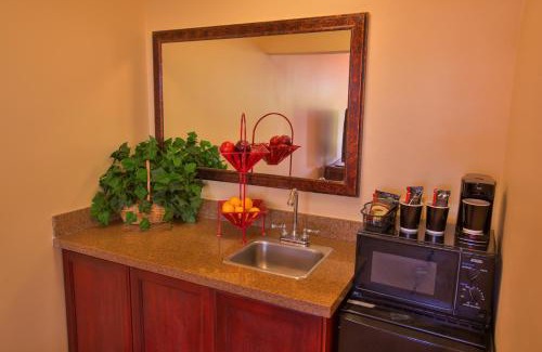 Thousand Oaks Hotel | Palm Garden Hotel