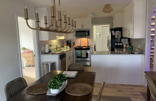 Edisto Island House | PALMETTO BOULEVARD, EASILY ACCOMMODATES 2 FAMILIES, STEPS FROM THE BEACH!