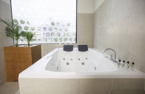 La Estancia Hotel | Palmetto Hotel Business La Perla