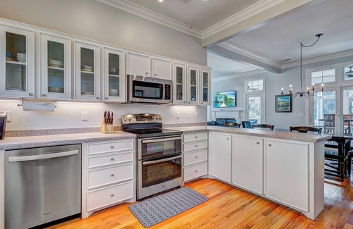 Ocean Point House | “Palmetto Moon” at 29 Ocean Point|Exclusive Ocean Point Community|Two Living Areas|Two Decks and .