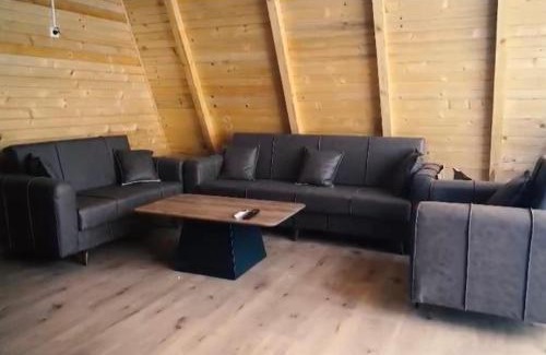 Mitrovicë Apartment | Pamje Malore