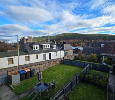Ballater House | Pannanich View Cottage, Ballater