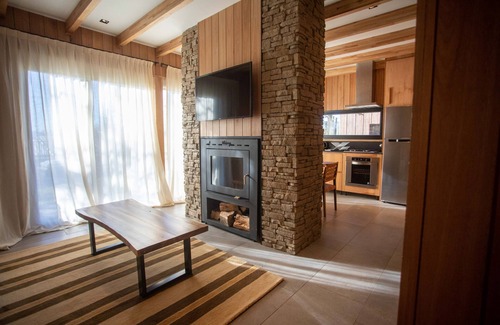 Lanin National Park Cabin | Panoramic views and luxury amenities: Vila Master with capacity for 5 people.