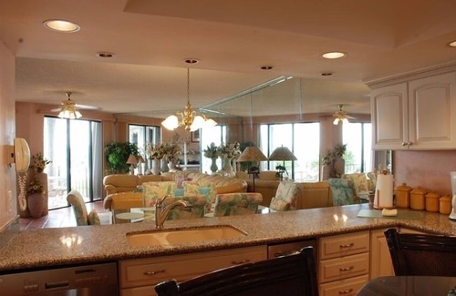 Midtown Condo | Panoramic 3BR/3BA Condo - Direct Beach Ocean Front