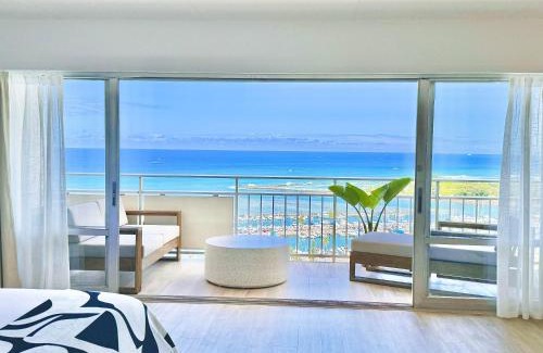 Waikiki Apartment | Panoramic Oceanview Resort - Full Kitchen in Each Unit, 2 Swimming Pools, Onsite Restaurants, Fireworks Every Friday