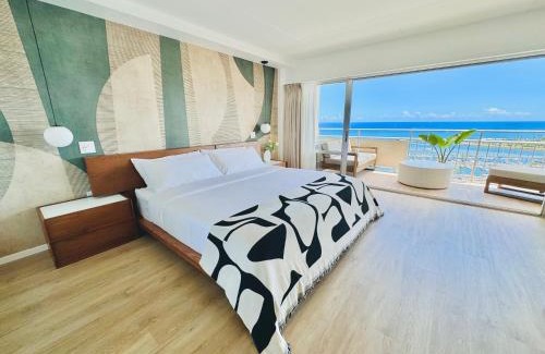 Waikiki Apartment | Panoramic Oceanview Resort - Full Kitchen in Each Unit, 2 Swimming Pools, Onsite Restaurants, Fireworks Every Friday
