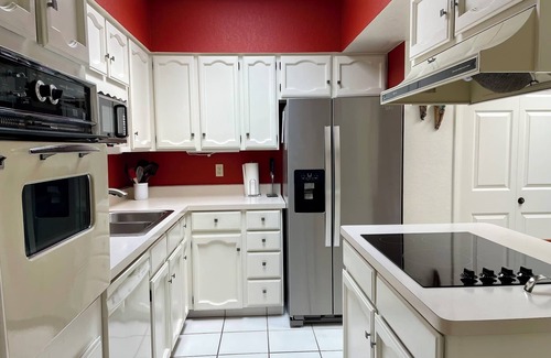 Green Valley House | Panoramic Views Inside & Outside! Quiet Home Near Rec Ctr - Green Valley Villa