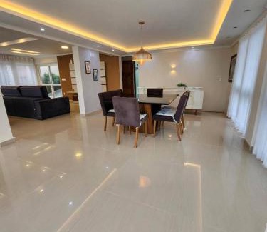 Marica House | Paraíso da Lagoa - Piscina, Deck e Conforto