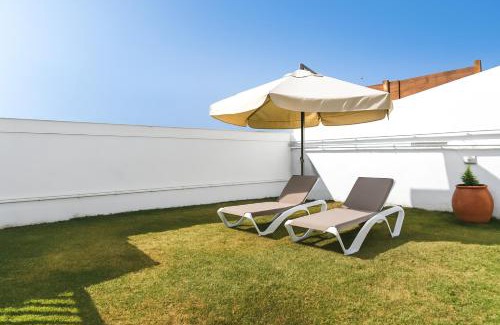 Telde Villa | Paraíso en la Playa. Private Heated Pool