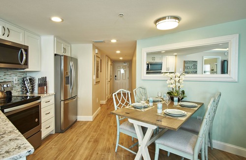 Belle Vista Condo | Paradise Awaits on St Pete Beach*FULL Gulf Front 2 BR Condo*Panoramic Ocean View