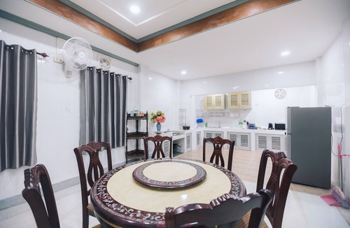 Hat Yai House | Paradise Found:4BR, 6 min to Lee Garden