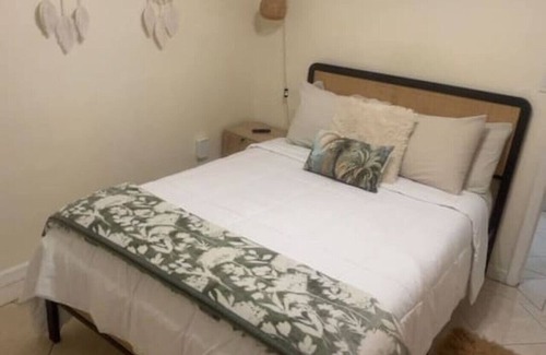 Palmetto Bay House | Paradise in Palmetto Bay, with Pool-BBQ-Gazebo.