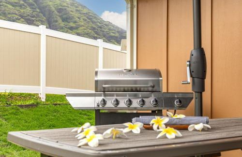 Makaha Valley House | PARADISE MAHALO! Oahu Ocean View Family Retreat Sleeps 14 Million Dollar View!