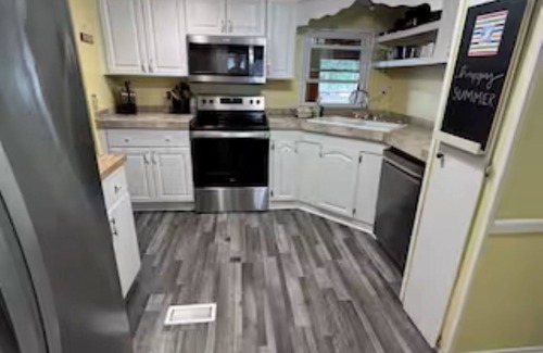 Cobb House | Paradise on Lake Blackshear