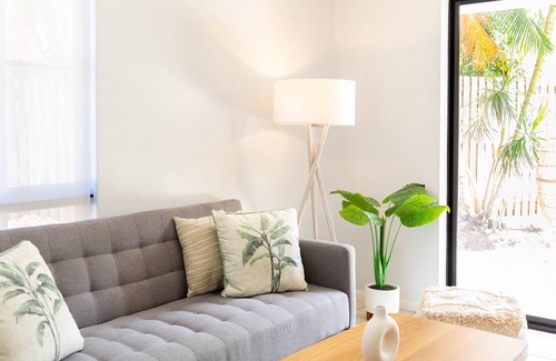 Cannonvale Apartment | Paradise Palms