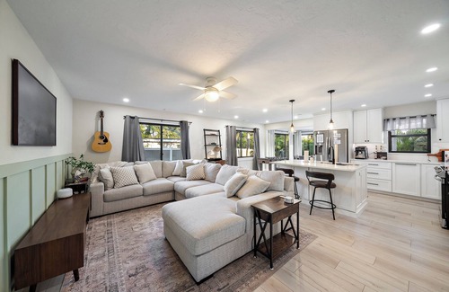 Sarasota House | Paradise Palms | Saltwater Heated Pool + Hot Tub