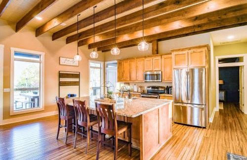 Double Springs Apartment | Paradise Point - 4BR Lakefront Haven Dock, Kayaks, & Cozy Firepit