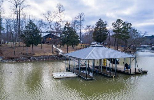 Double Springs Apartment | Paradise Point - 4BR Lakefront Haven Dock, Kayaks, & Cozy Firepit