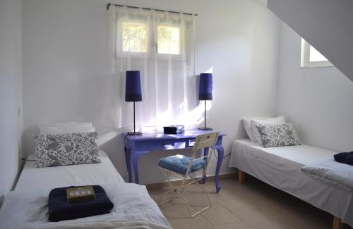 Delfini House | 'Paradise' says Cnn - 2 Bed Villa in Delfini Bay