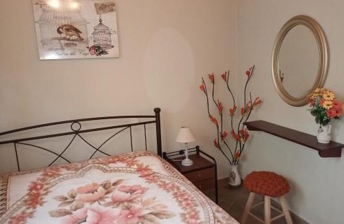 Salamis House | Paradise Sea