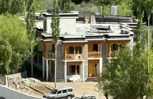 She House | Paradise Shey 水森シェ