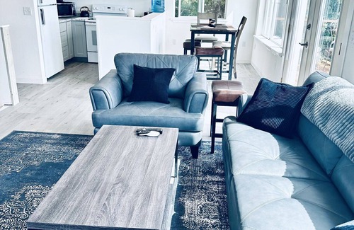 Homer Cabin | Paradise Suites Eagles Nest Apt C