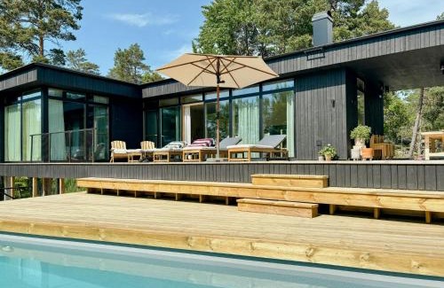 Djurhamn House | Paradise With Pool Near Nature's Beautiful Views