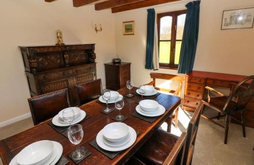 Haverfordwest House | Park Hall Cottage