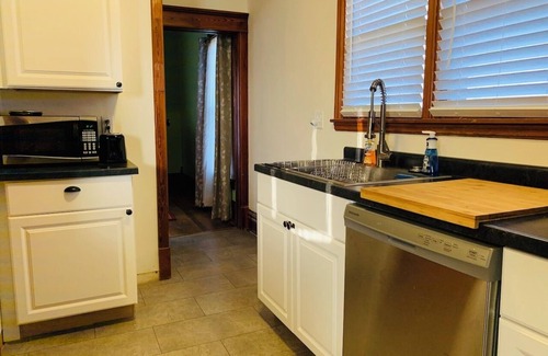 Aurora House | Park House - 3-bedroom home in beautiful Aurora, NE