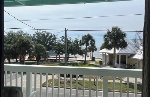 Cedar Key Apartment | Park Place Condo 222