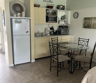 Cedar Key Apartment | Park Place unit 128
