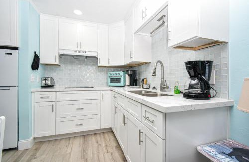 Cedar Key Apartment | Park Place Unit 228
