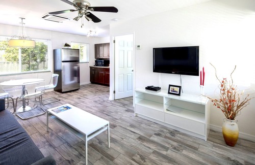 St. Pete Beach Apartment | Park Shore Suites St Pete Beach