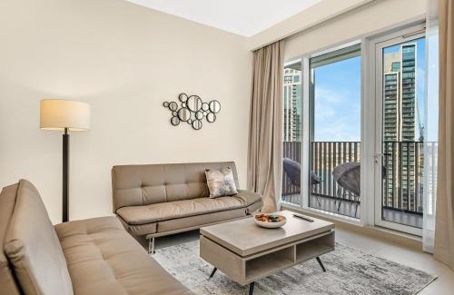 Dubai Apartment | Park View Stay at Creek Horizon