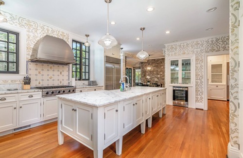 Cherokee Seneca House | Parklike Estate in the Heart of Louisville w/Pool and Gardens - Family Friendly