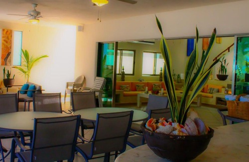 Progreso Municipality House | Paros a gulf of Mexico paradise