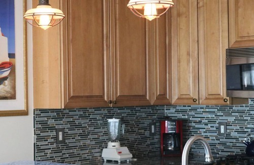 Admiral Estates Condo | Part of the Columns by the Sea Condominiums, this separate 2 story cottage offers the views, sea breezes and convenience of beachfront accommodations.