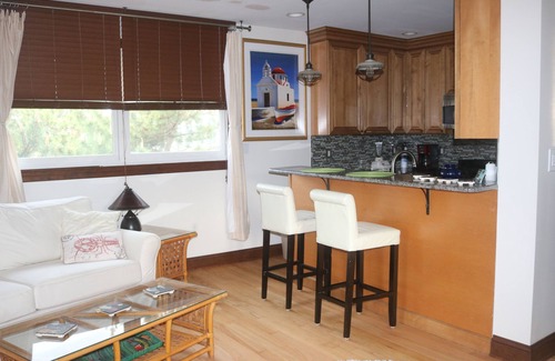 Admiral Estates Condo | Part of the Columns by the Sea Condominiums, this separate 2 story cottage offers the views, sea breezes and convenience of beachfront accommodations.