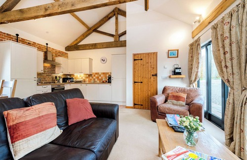Beccles Cottage | PARTRIDGE, pet friendly, character holiday cottage in Wheatacre