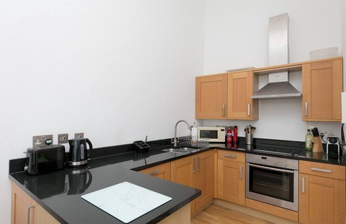 Benllech Apartment | Pass the Keys | 2 Bed Sea View Apartment with Balcony Parking