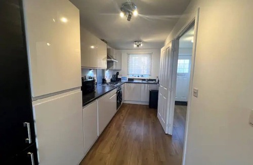 Colchester House | Pass the Keys | 3 Bed home away from home